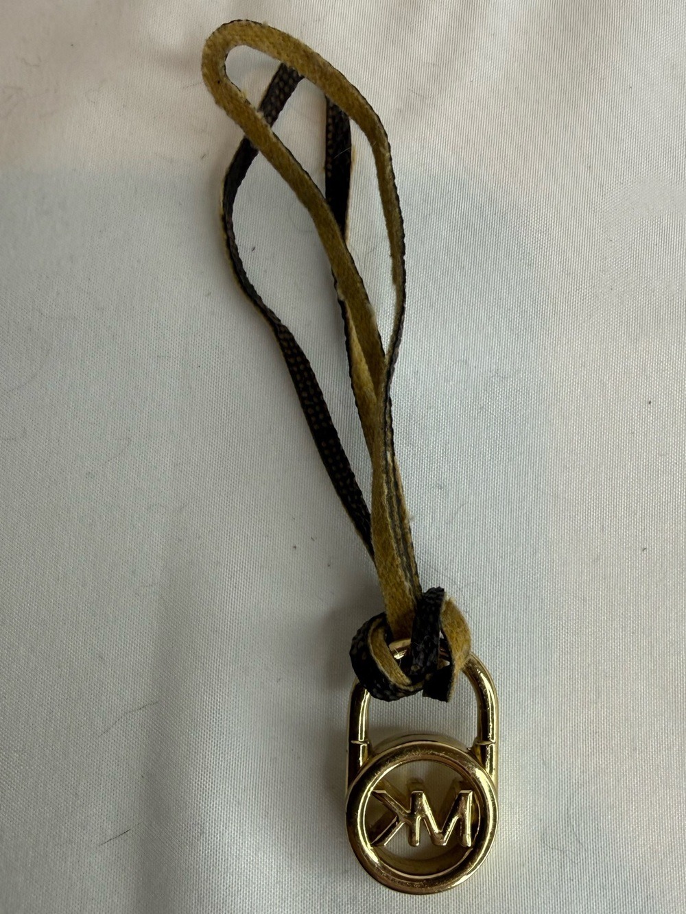 MICHAEL KORS MK LOGO BAG CHARM